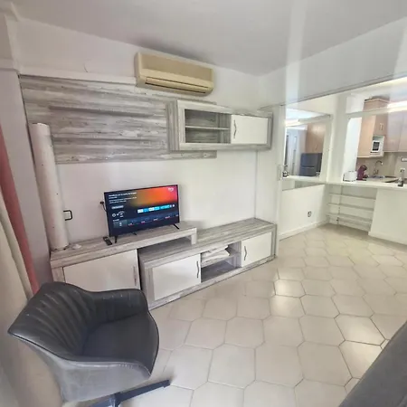 Novelty Centro شقة سالو